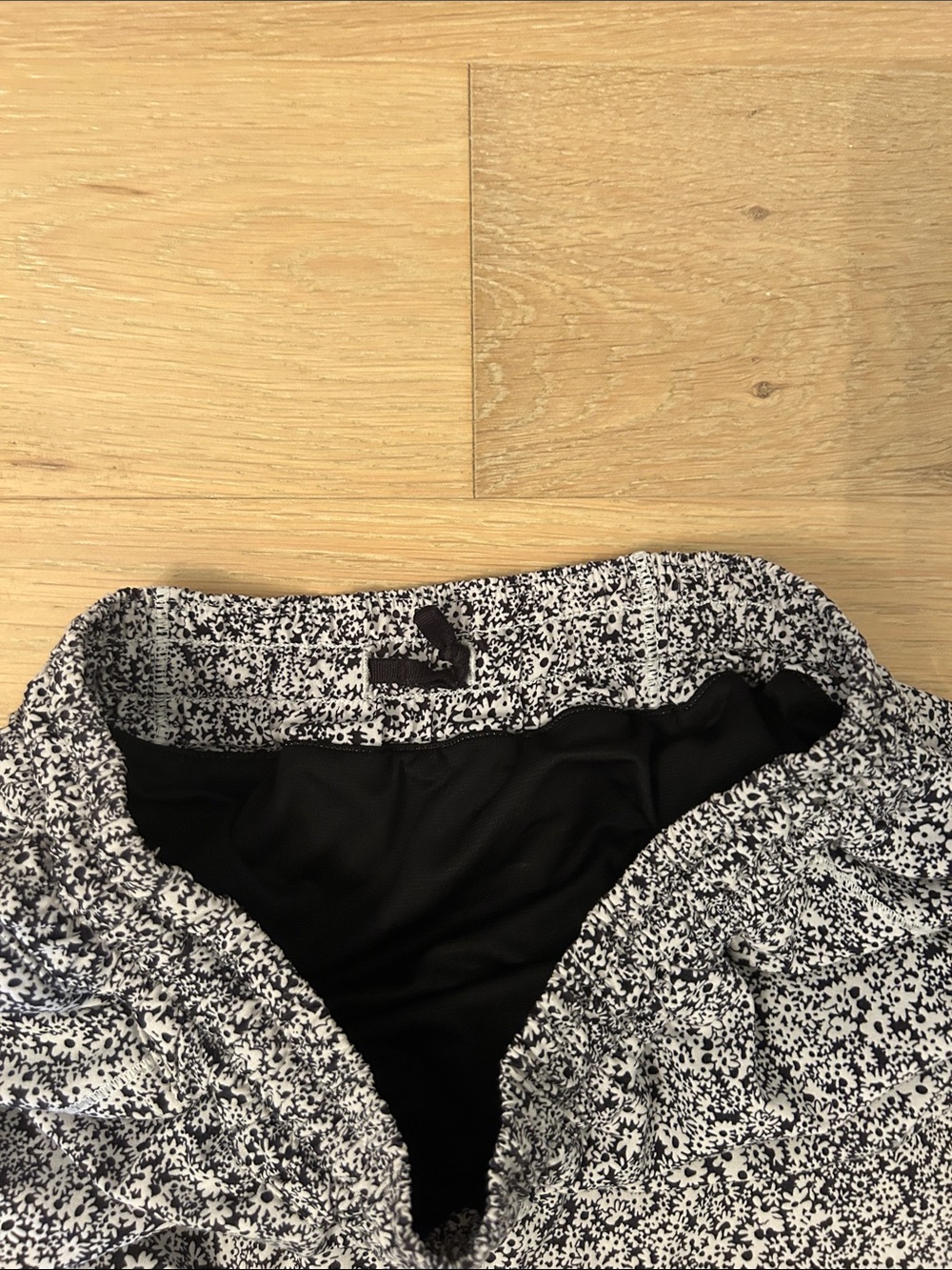 Lululemon Shorts - Picture 3 of 4